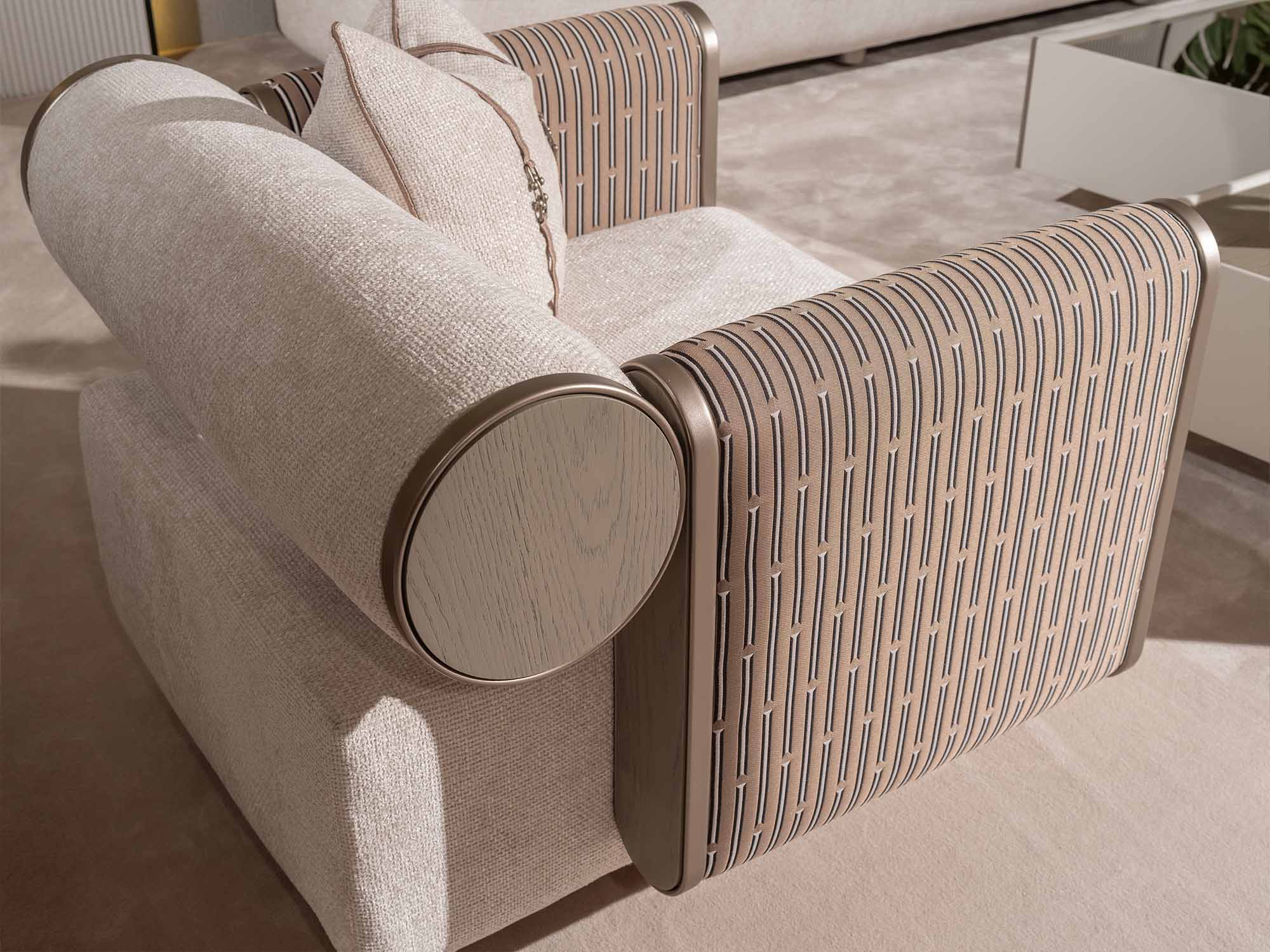Ricamo Chair