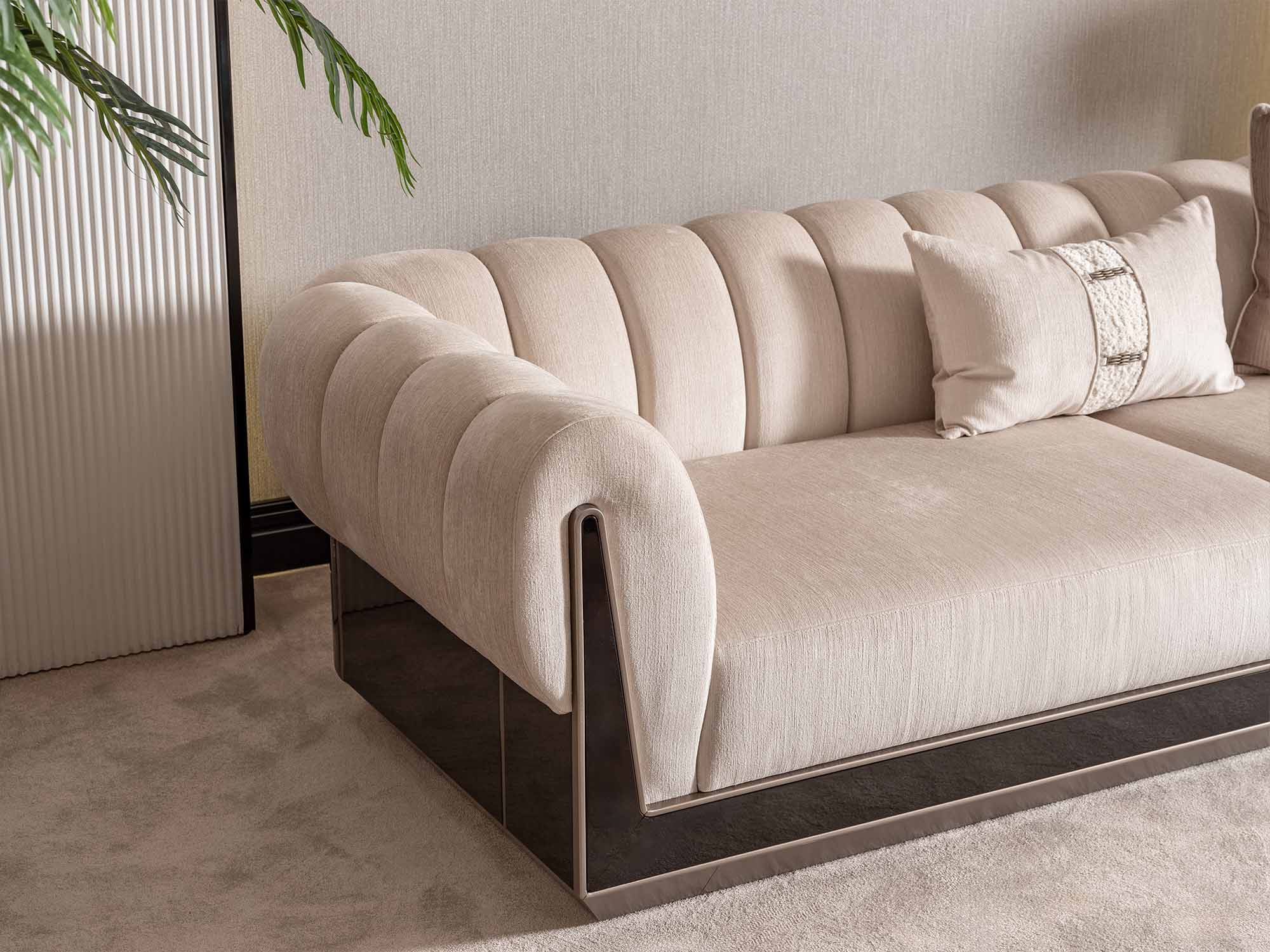 Senato Stationary Four Seat Sofa