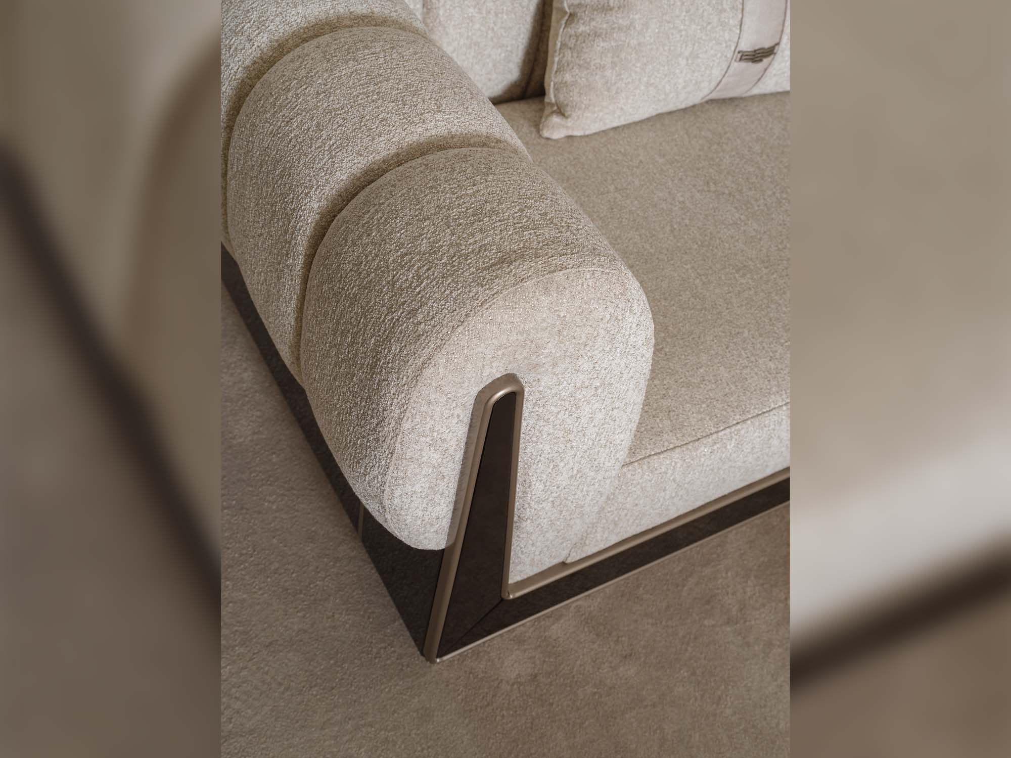 Senato Stationary Four Seat Sofa
