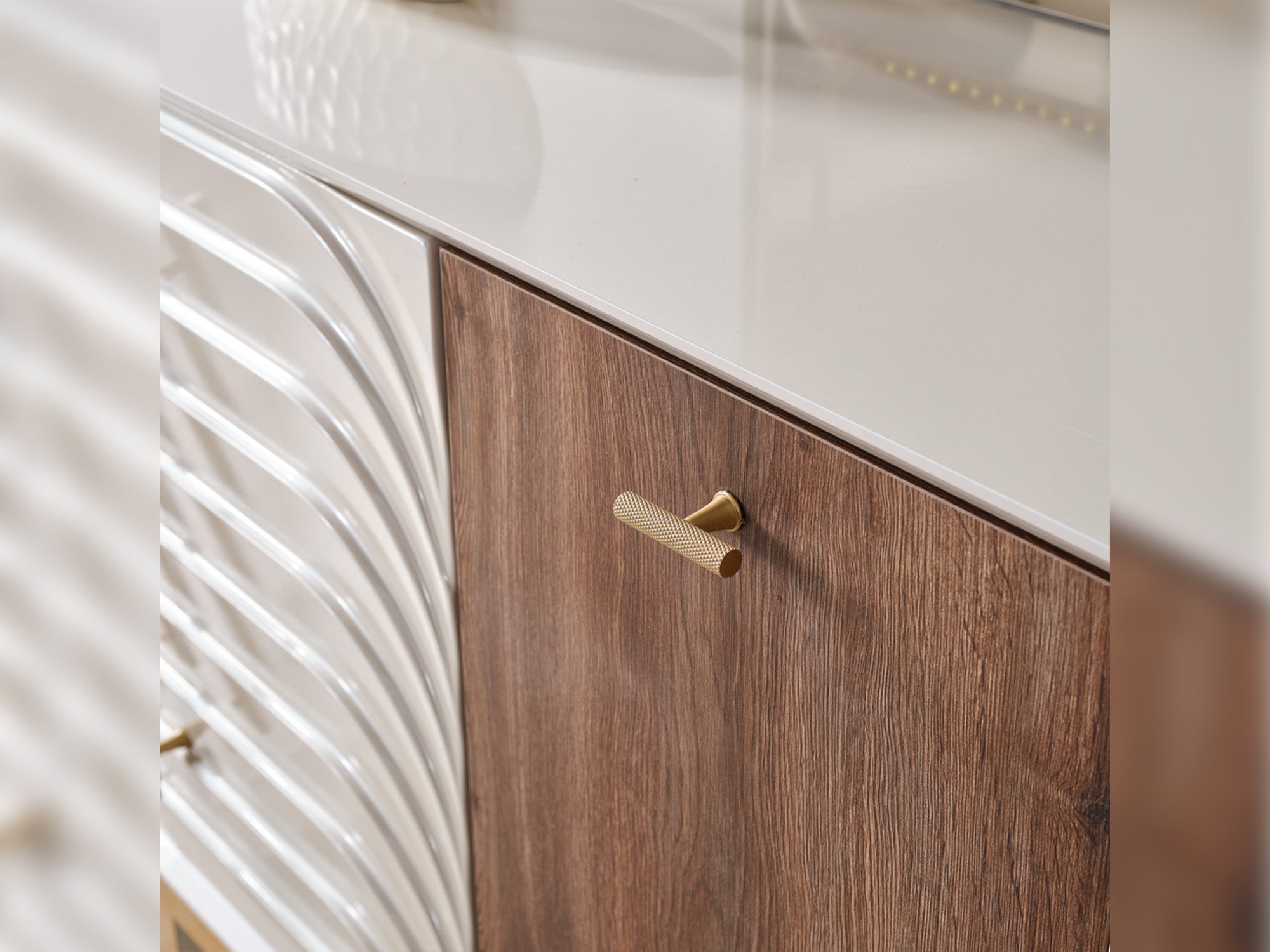 Sidney Diningroom (Consol With Mirror & Dining Table & 6 Dining Chair)