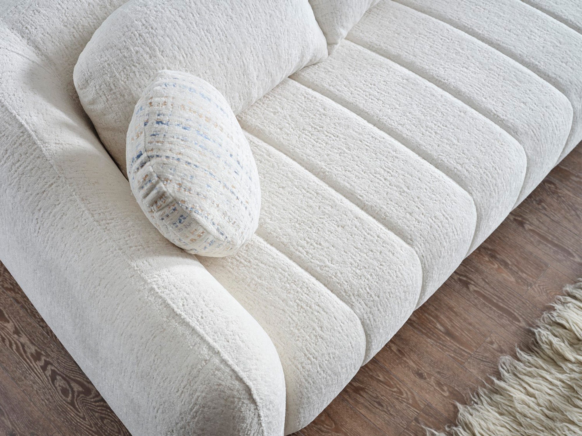 Snowy Stationary Sofa Cream
