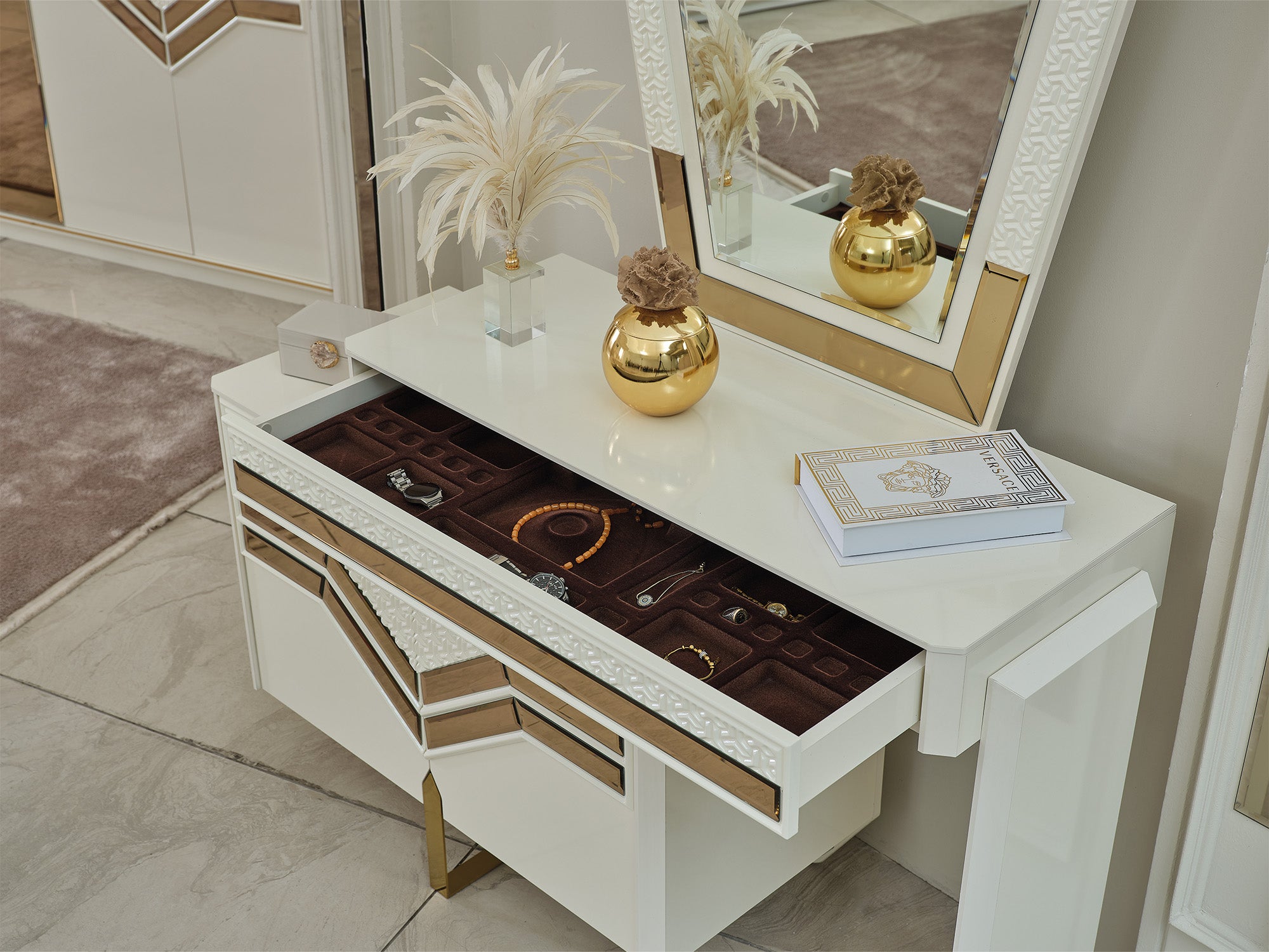 Zen Bedroom (Queen Frame With Headboard & Dresser With Mirror & 2 Nightstand)