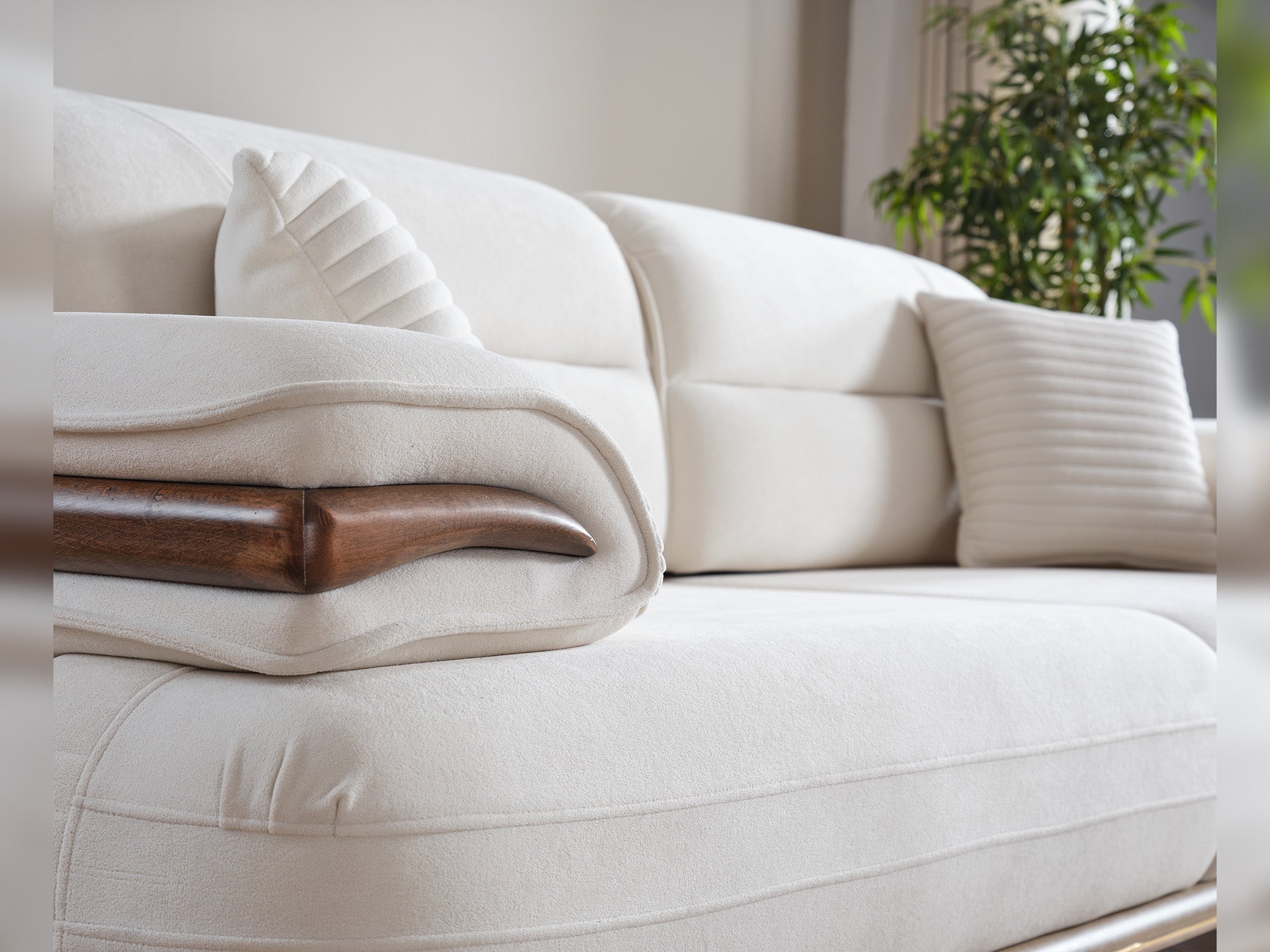 Zeta Convertible Sofa