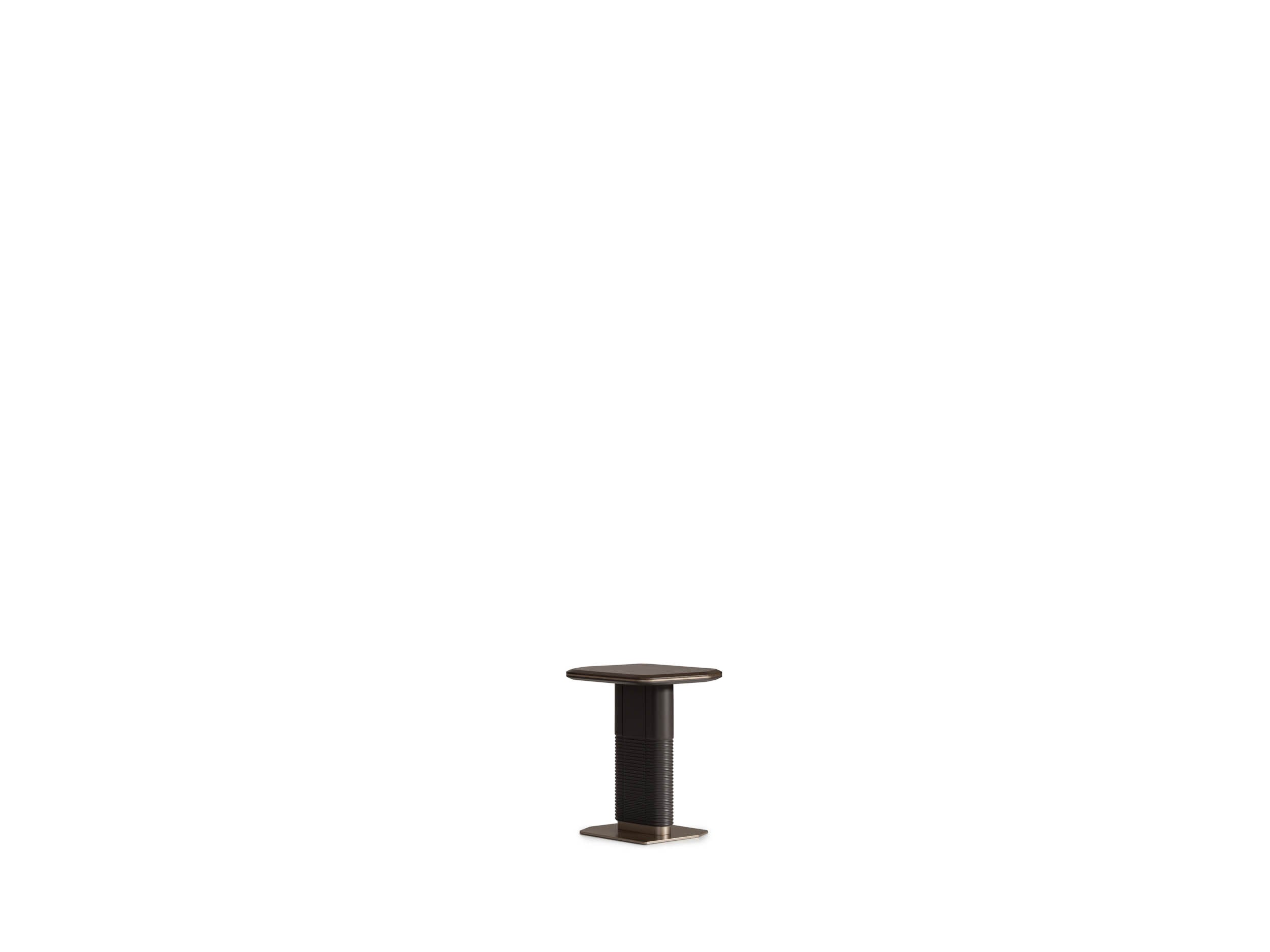 Corte End Table